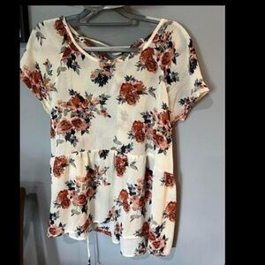 Nwt Short Sleeve Floral Blouse Size XXL